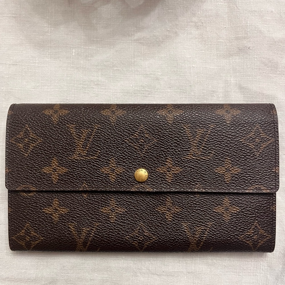 Louis Vuitton Monogram Portefeiulle Sarah Long Bifold Wallet